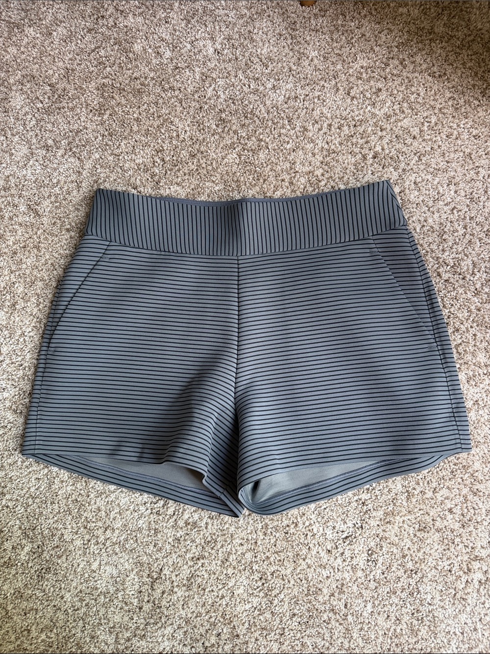 LULULEMON Shaped Stripe High-Waist Shorts
